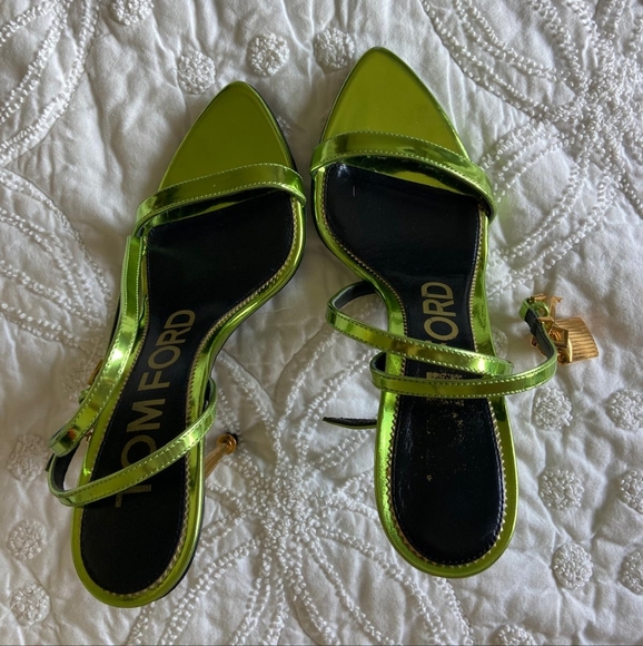 TOM FORD Green 90 Metallic Leather Padlock Sandals - Picture 6 of 12